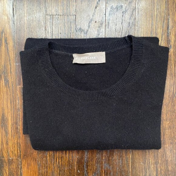 Everlane The Cashmere Crew in black, size small - Picture 3 of 5